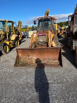 Case 580E, *Does Not Run*, *Missing Parts*, Cab, Front GP Bucket, 2WD, 18" Rear Tooth Bucket,
