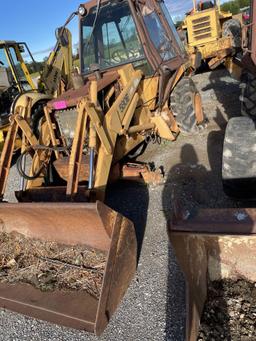 Case 580E, *Does Not Run*, *Missing Parts*, Cab, Front GP Bucket, 2WD, 18" Rear Tooth Bucket,
