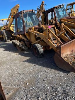 Case 580E, *Does Not Run*, *Missing Parts*, Cab, Front GP Bucket, 2WD, 18" Rear Tooth Bucket,