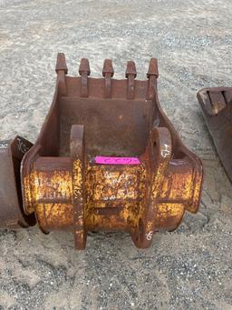 24" Backhoe Bucket