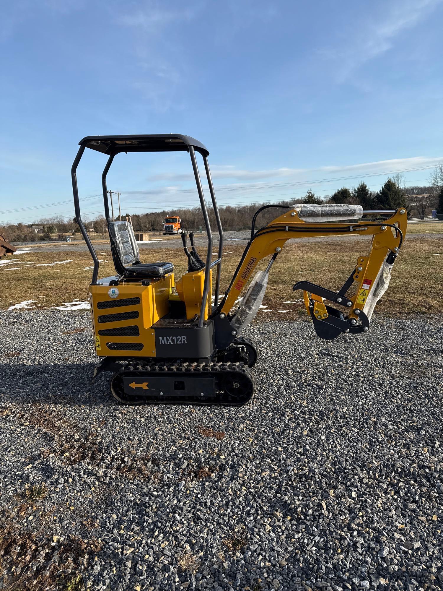 AGT MX12R Mini Excavator