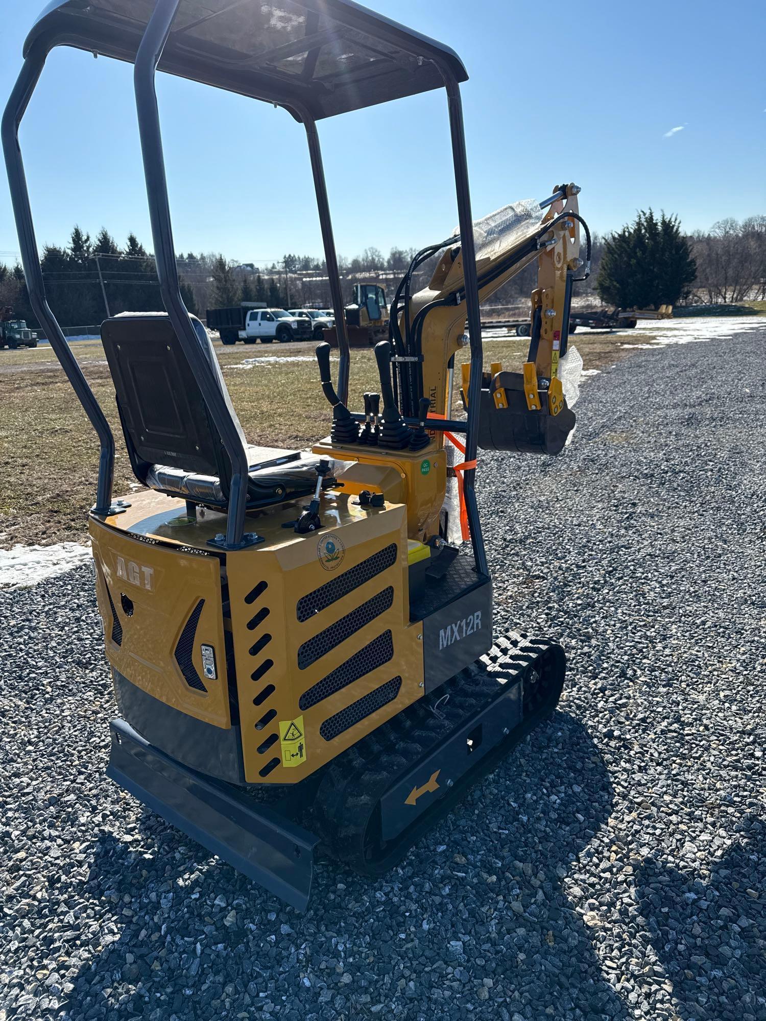 AGT MX12R Mini Excavator