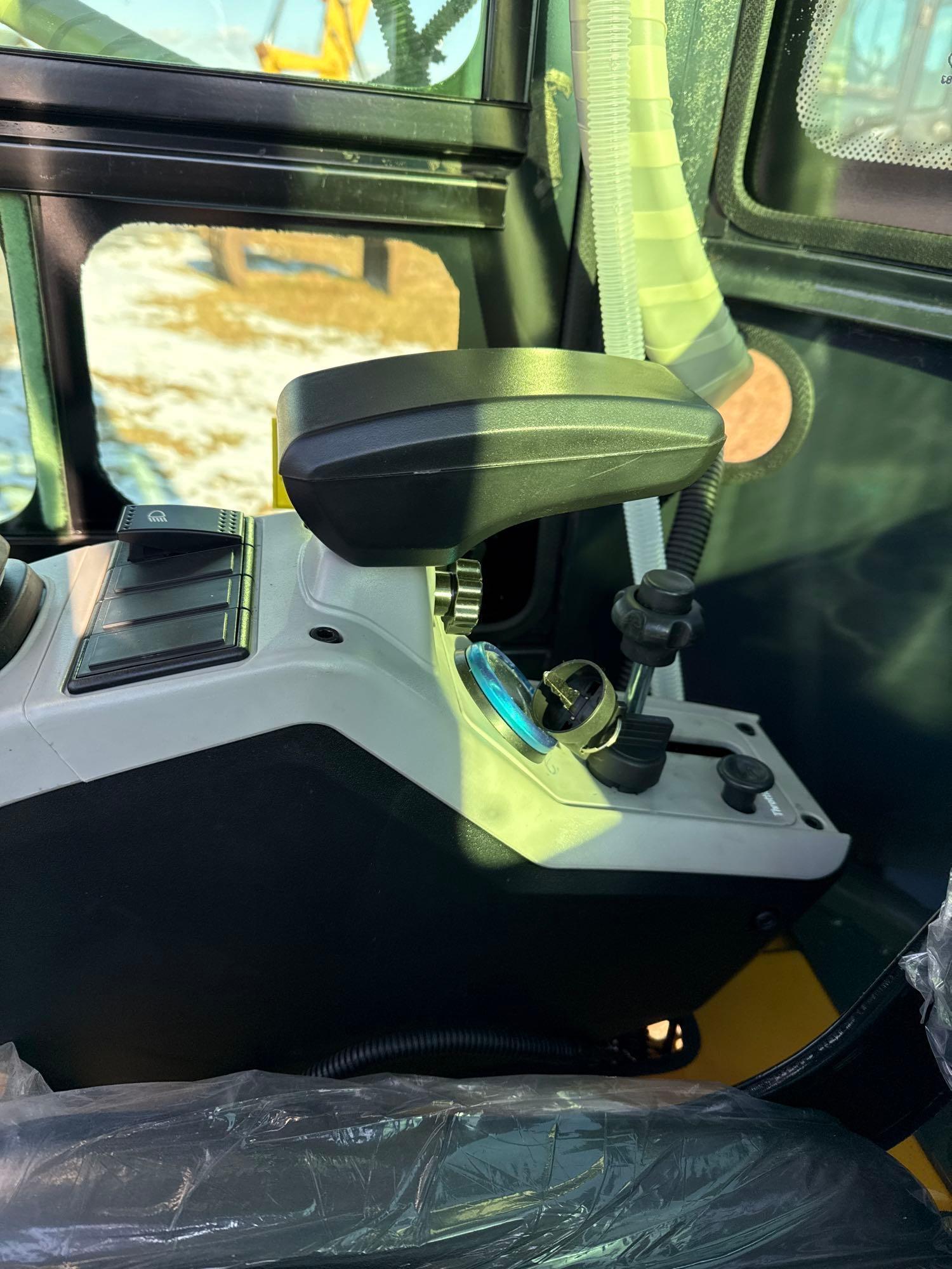 AGT QK18RXS-C Mini Excavator