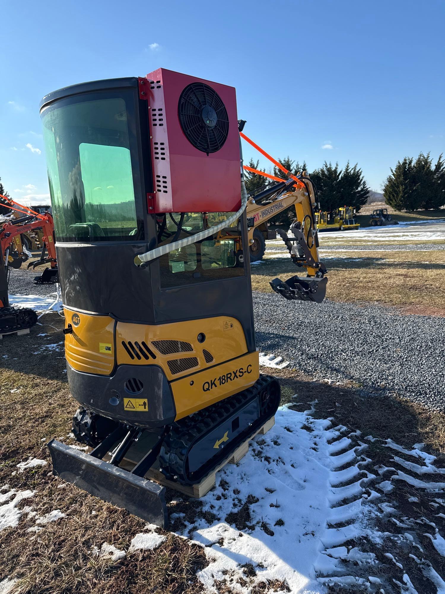 AGT QK18RXS-C Mini Excavator