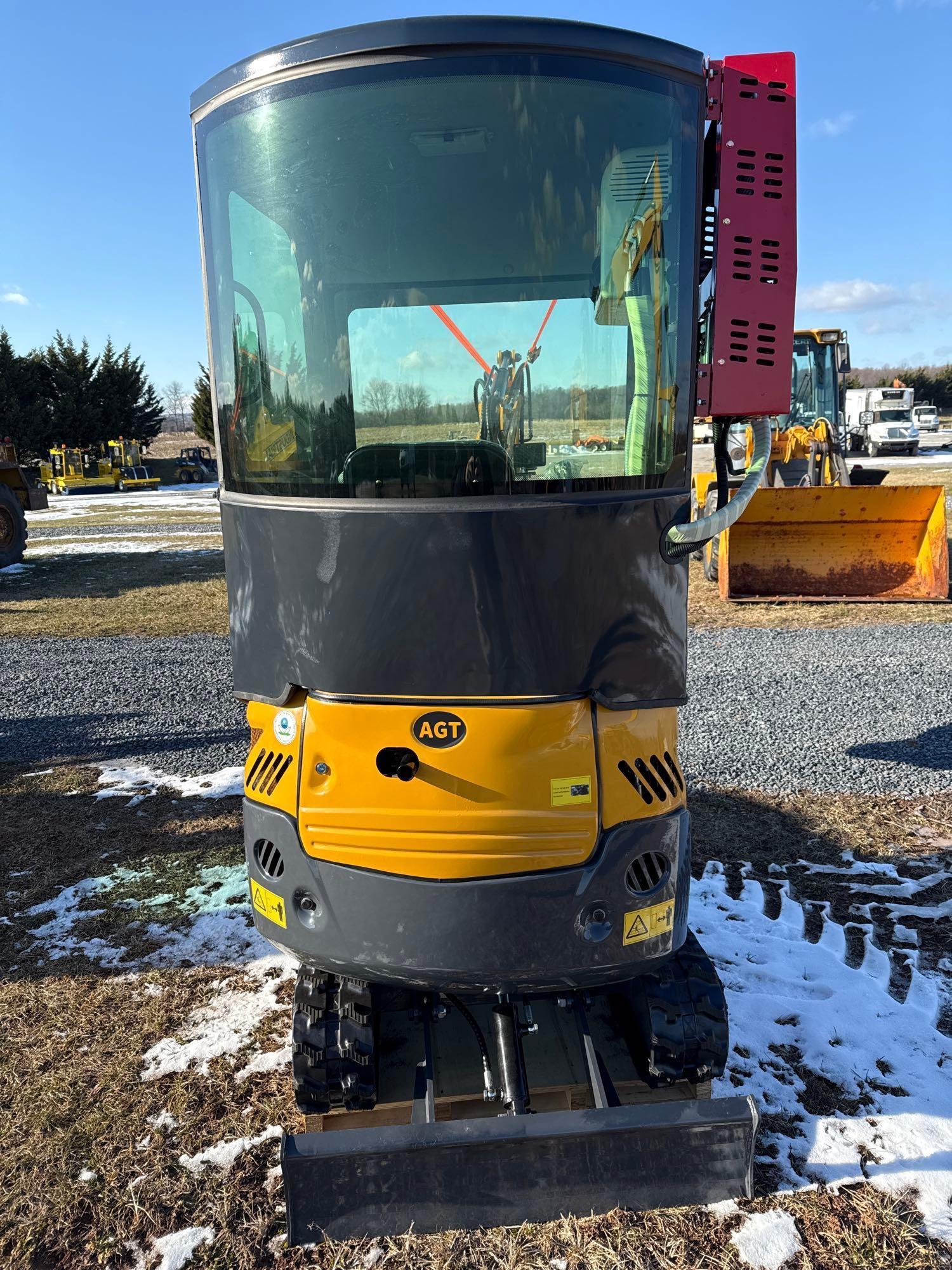 AGT QK18RXS-C Mini Excavator