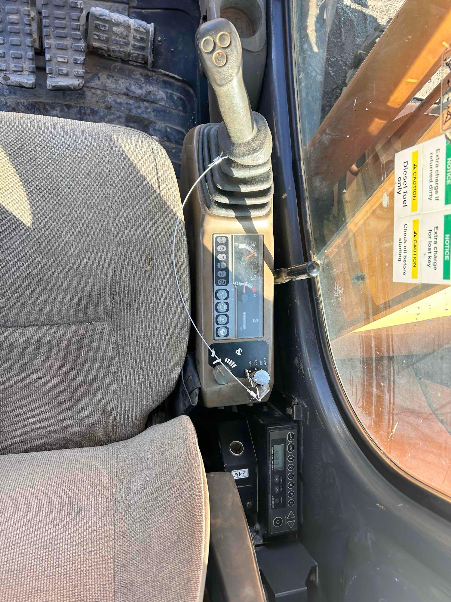2012 Case CX75SR