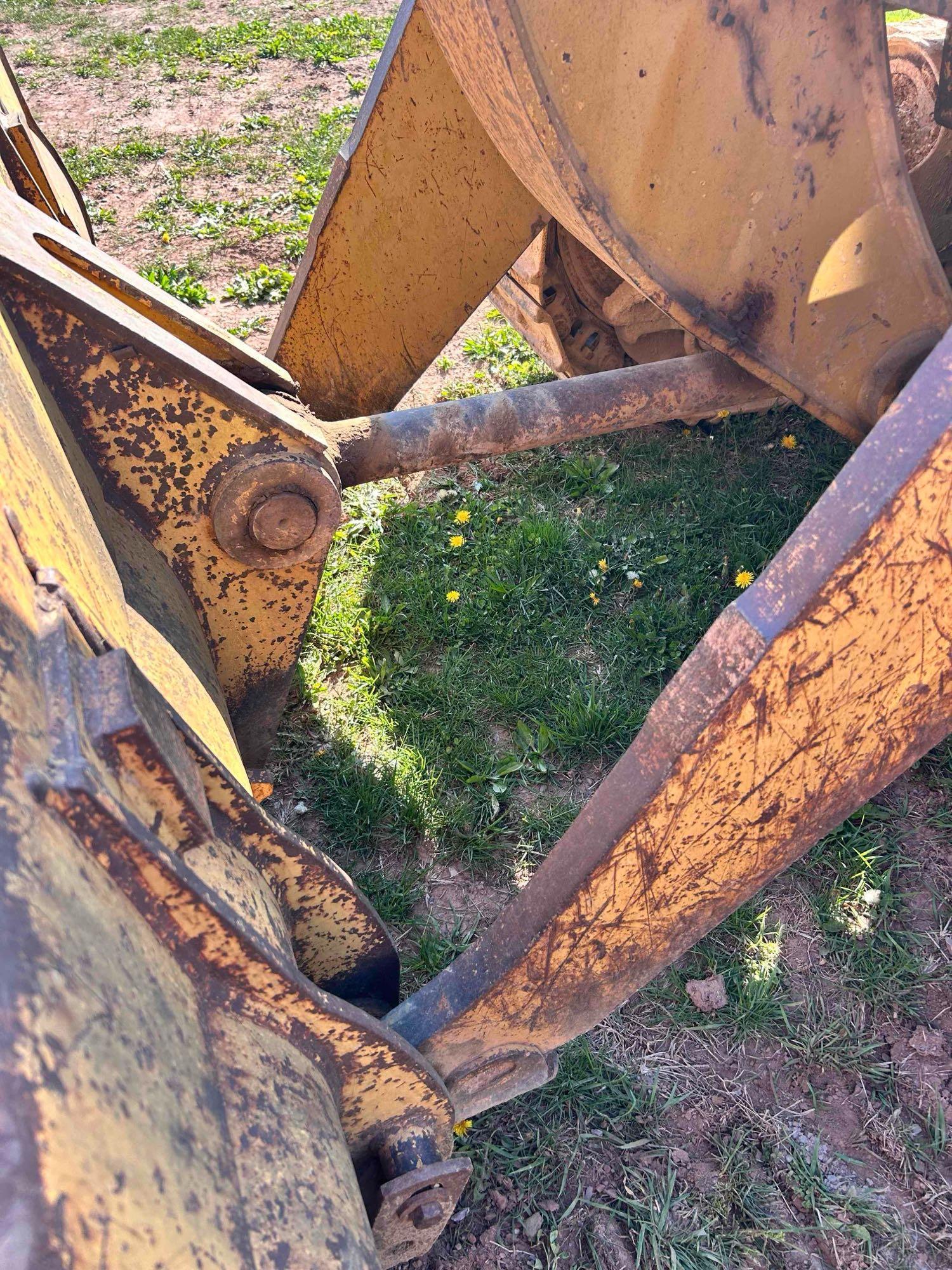 CAT 953
