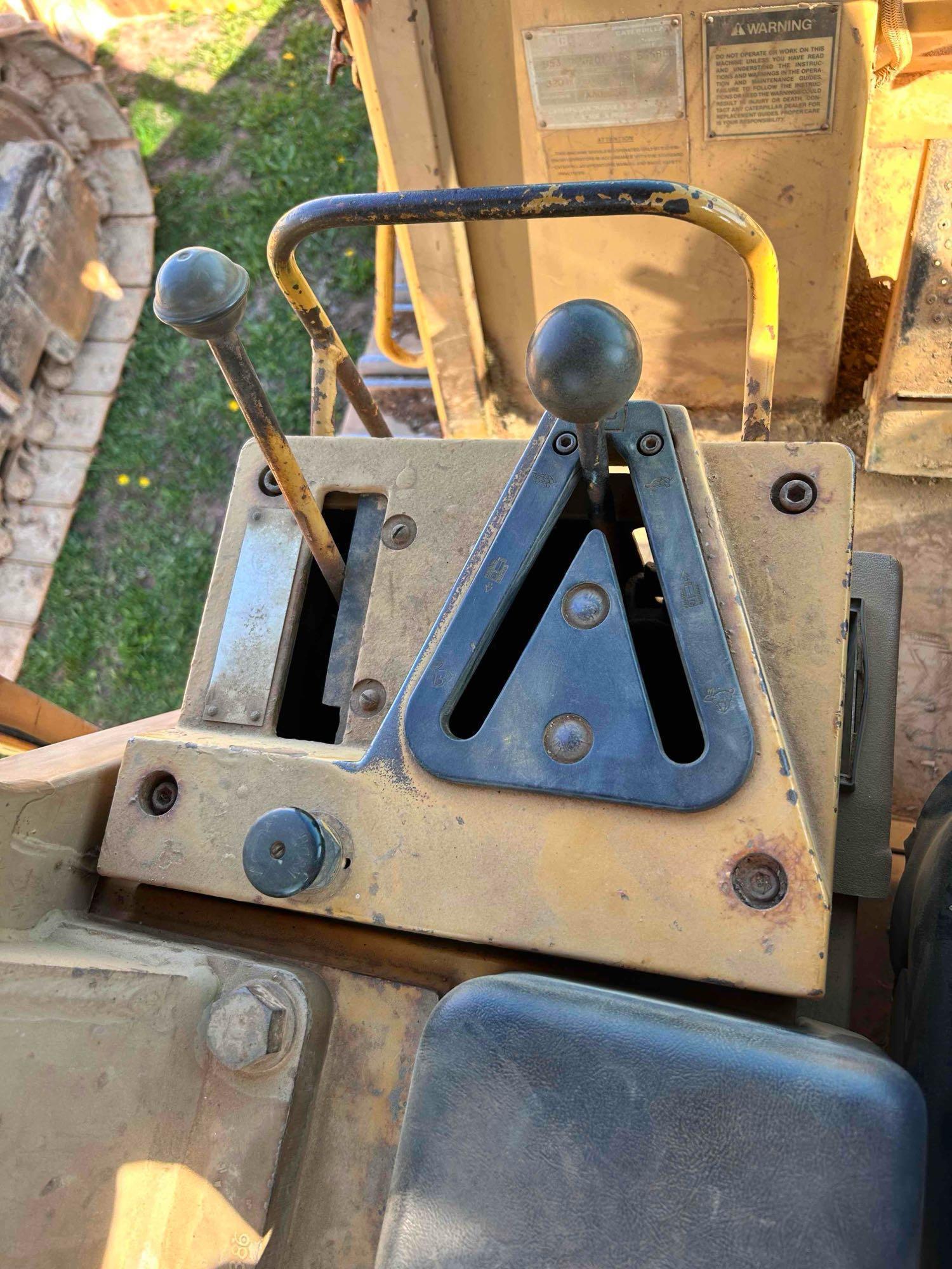 CAT 953
