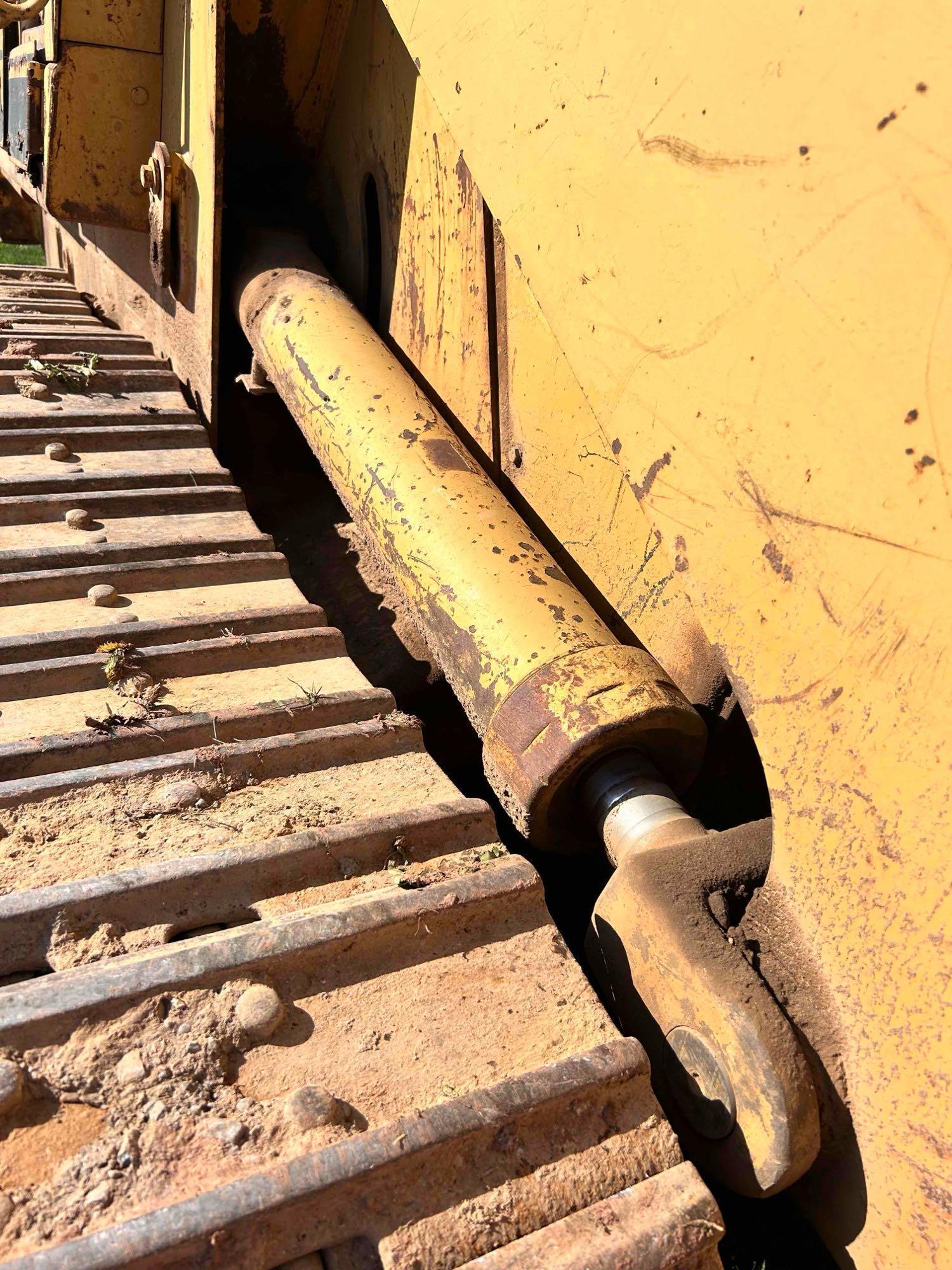 CAT 953