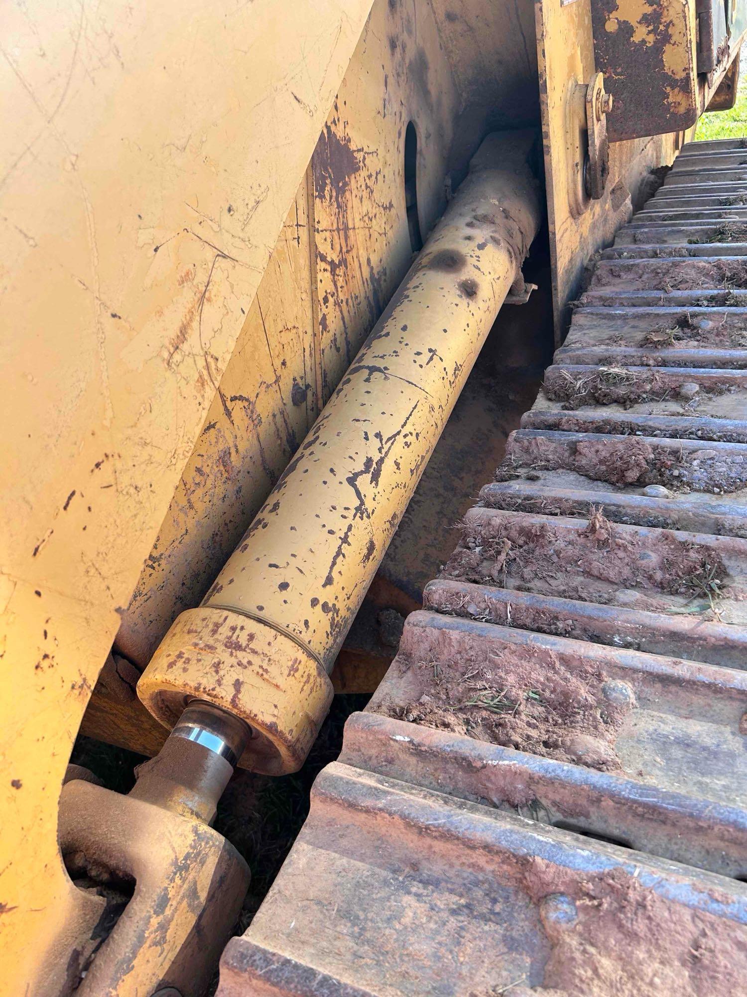 CAT 953