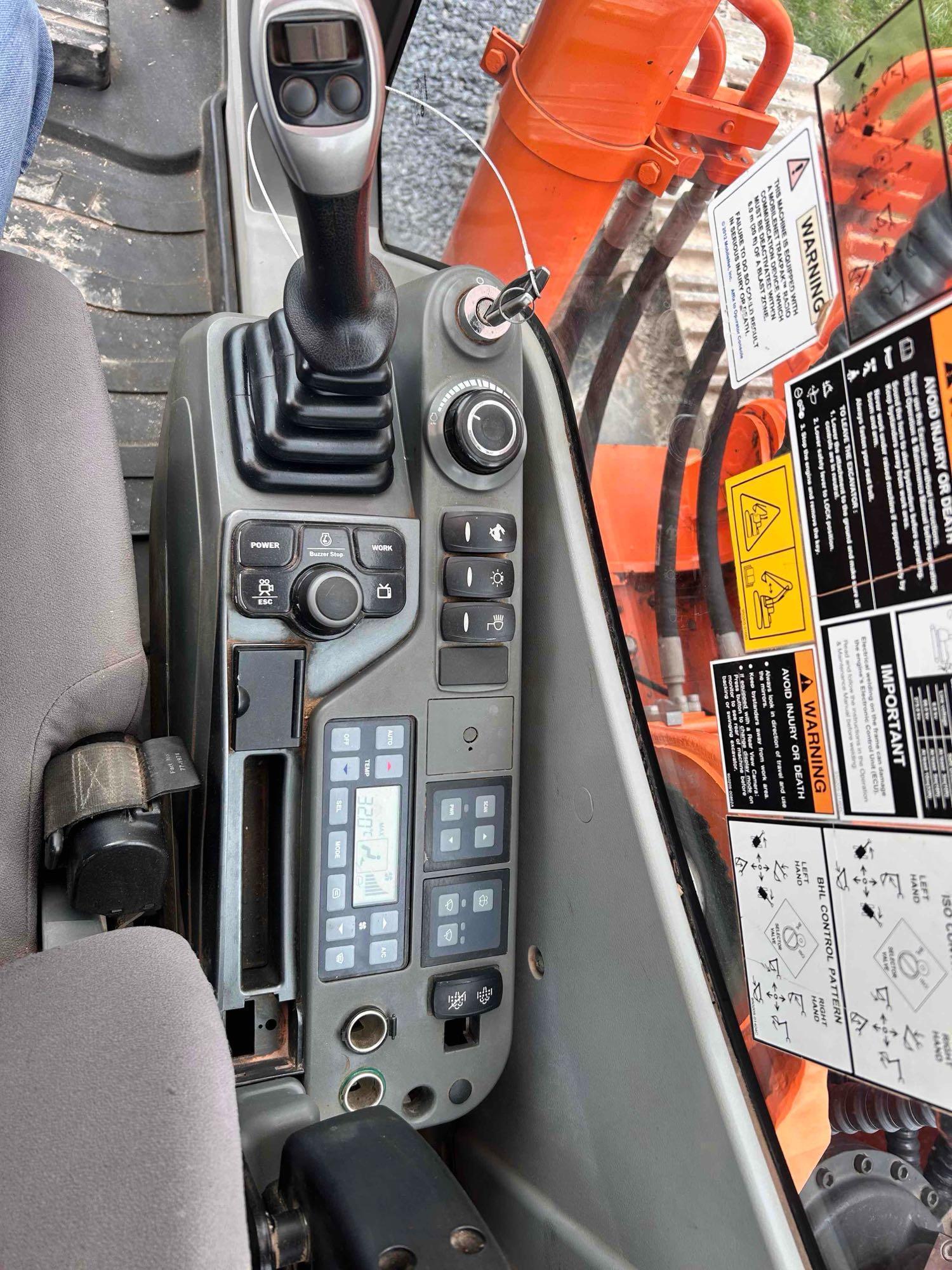 2014 Doosan DX180 LC-3