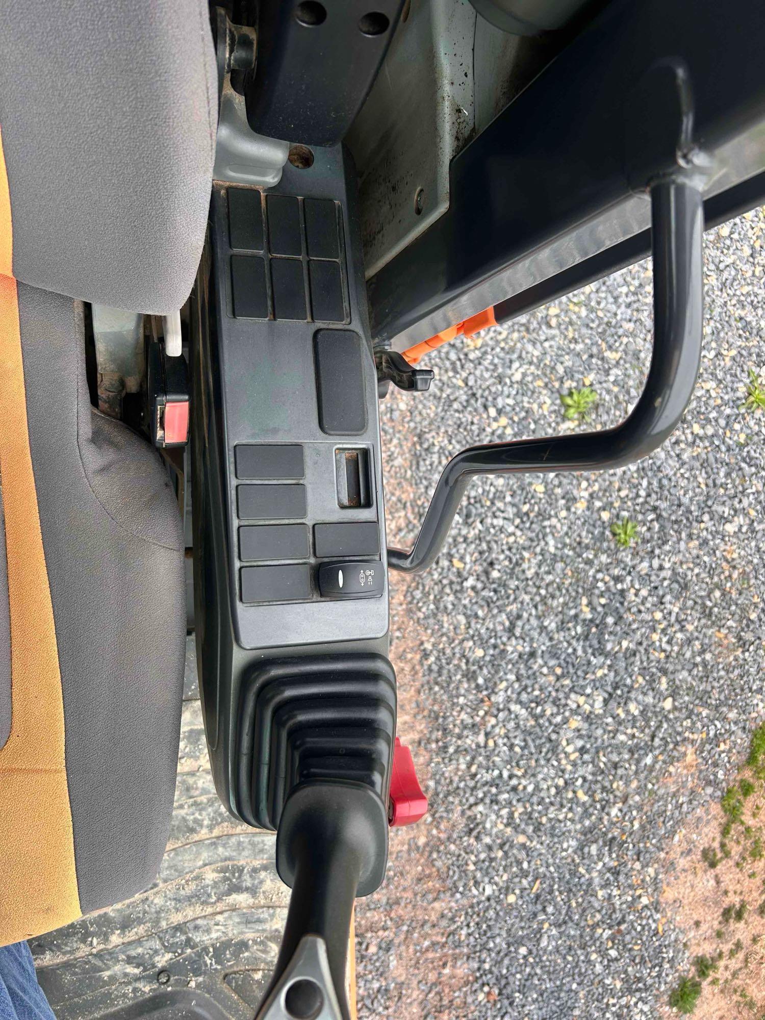2014 Doosan DX180 LC-3