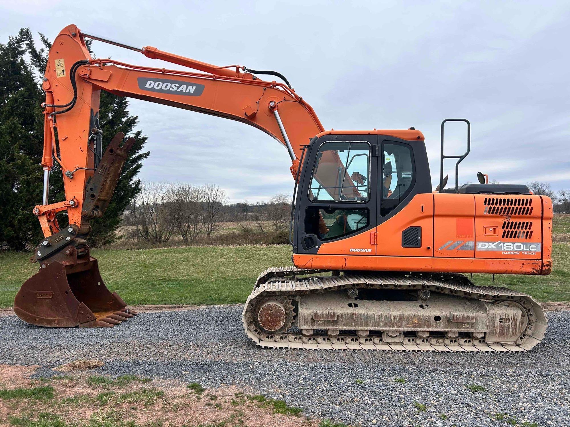 2014 Doosan DX180 LC-3