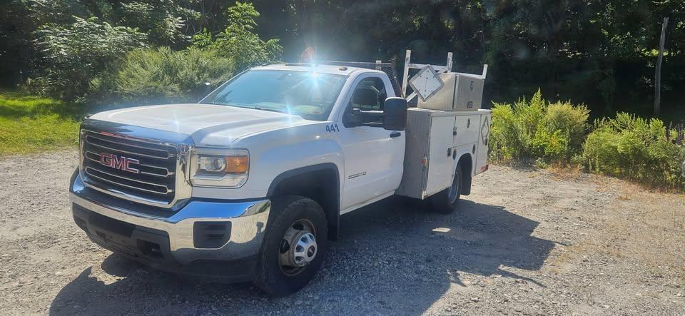 2015 GMC Sierra Utility Body