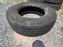 (1) 295/75R22.5 Tire