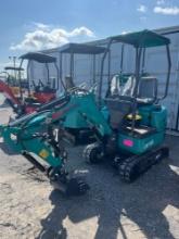AGT Industrial QK16R Mini Excavator