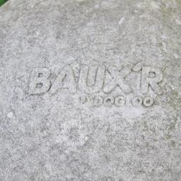 Large Igloo Dog House - Baux'r by Dogloo