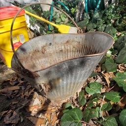 Galvanized Coal Bucket with Handle