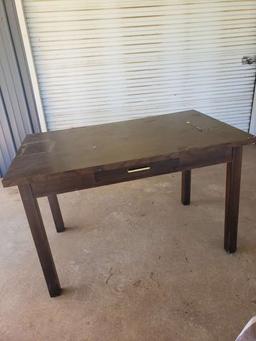 Vintage Formica Desk with 1 Drawer