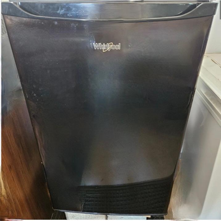 Whirlpool Black Dorm Refrigerator - Works