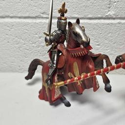 Lot of 2 Schleich Medieval Knights on Horses Toys