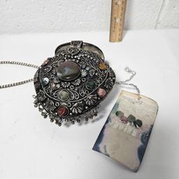 Beautiful Sajai Gemstone Metal Purse