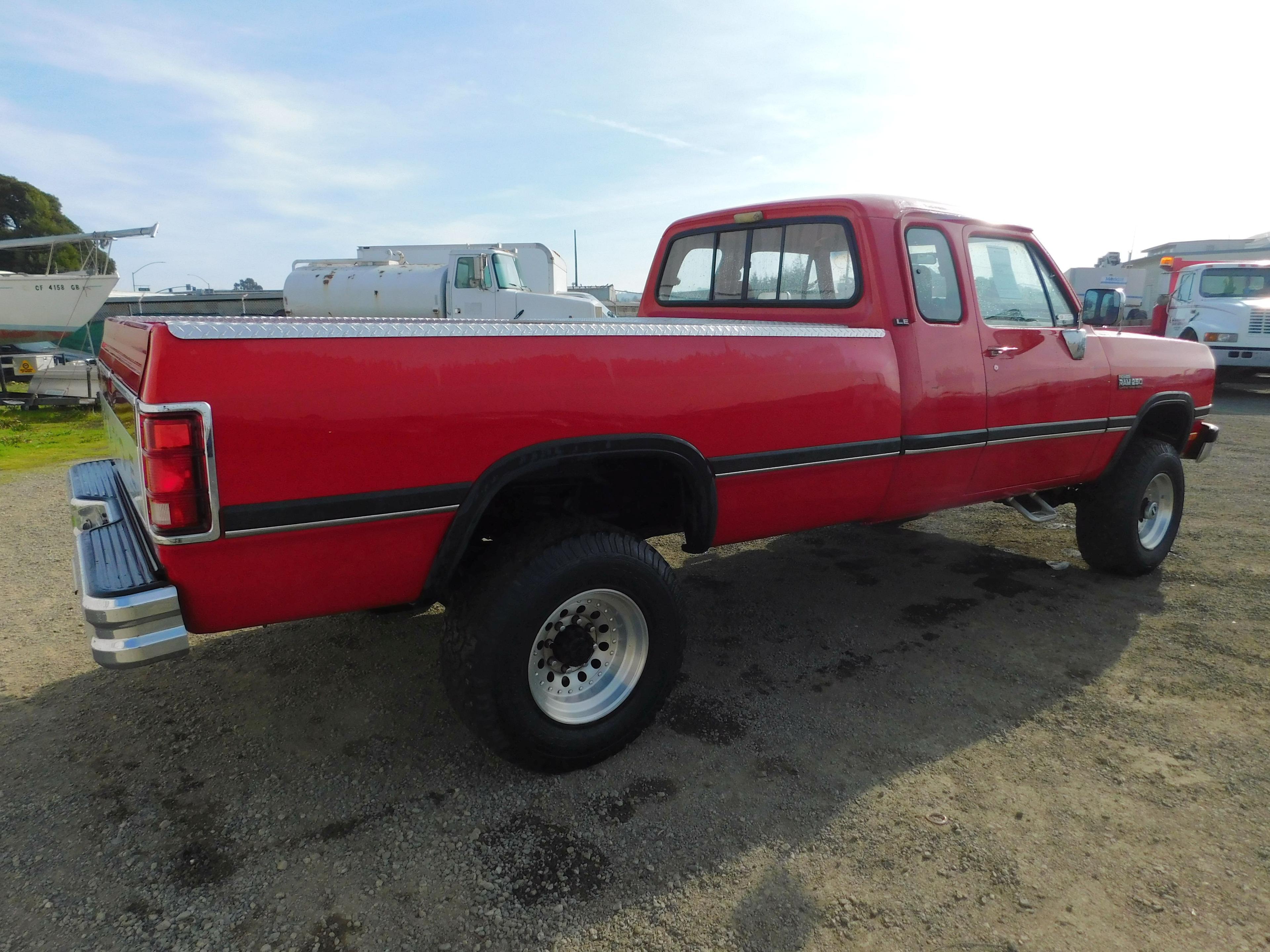 1993 DODGE POWER RAM 250 4X4 EXT CAB PICKUP