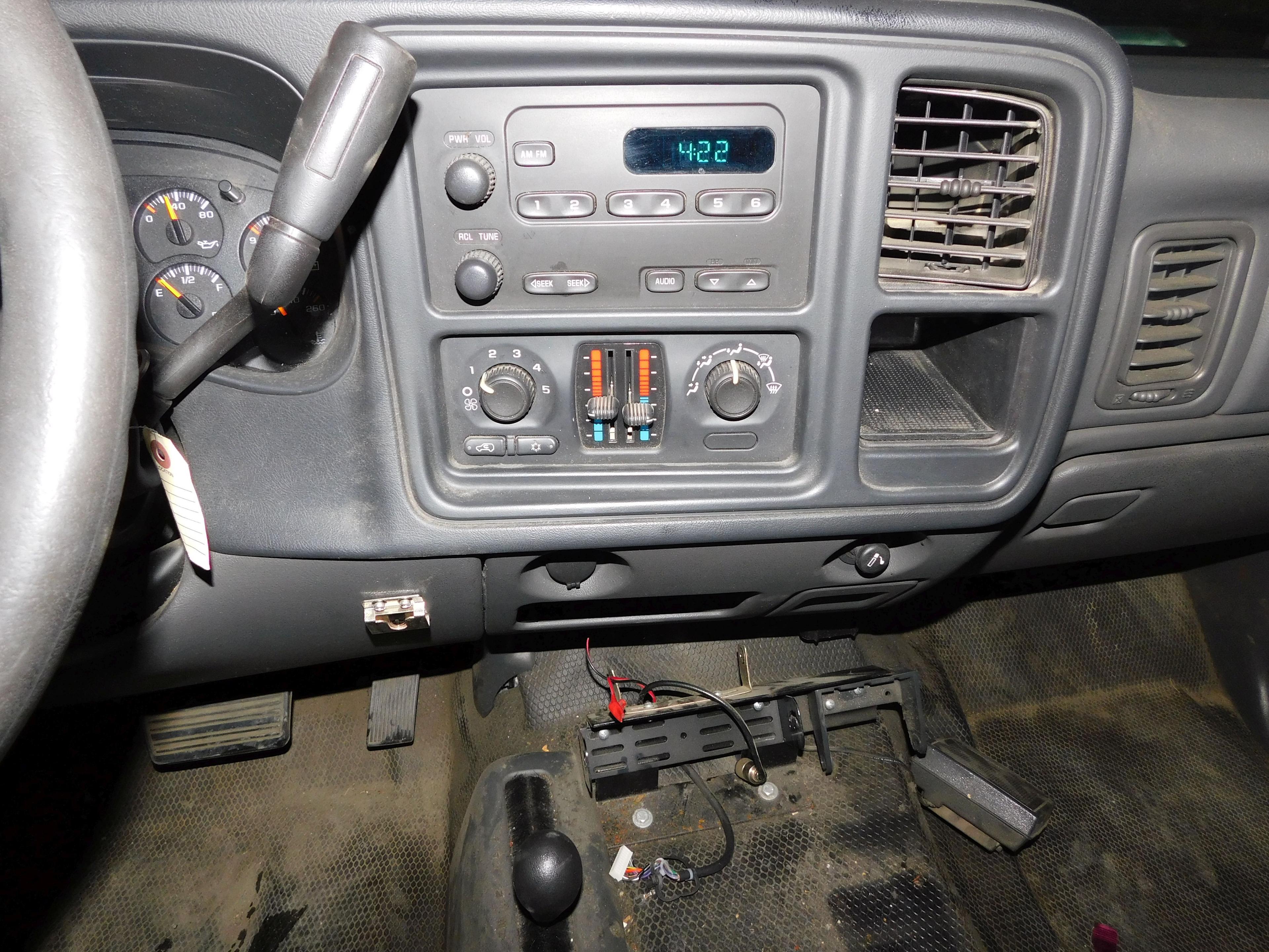 2007 CHEVROLET SILVERADO 1500 4X4 EXTENED CAB PICKUP
