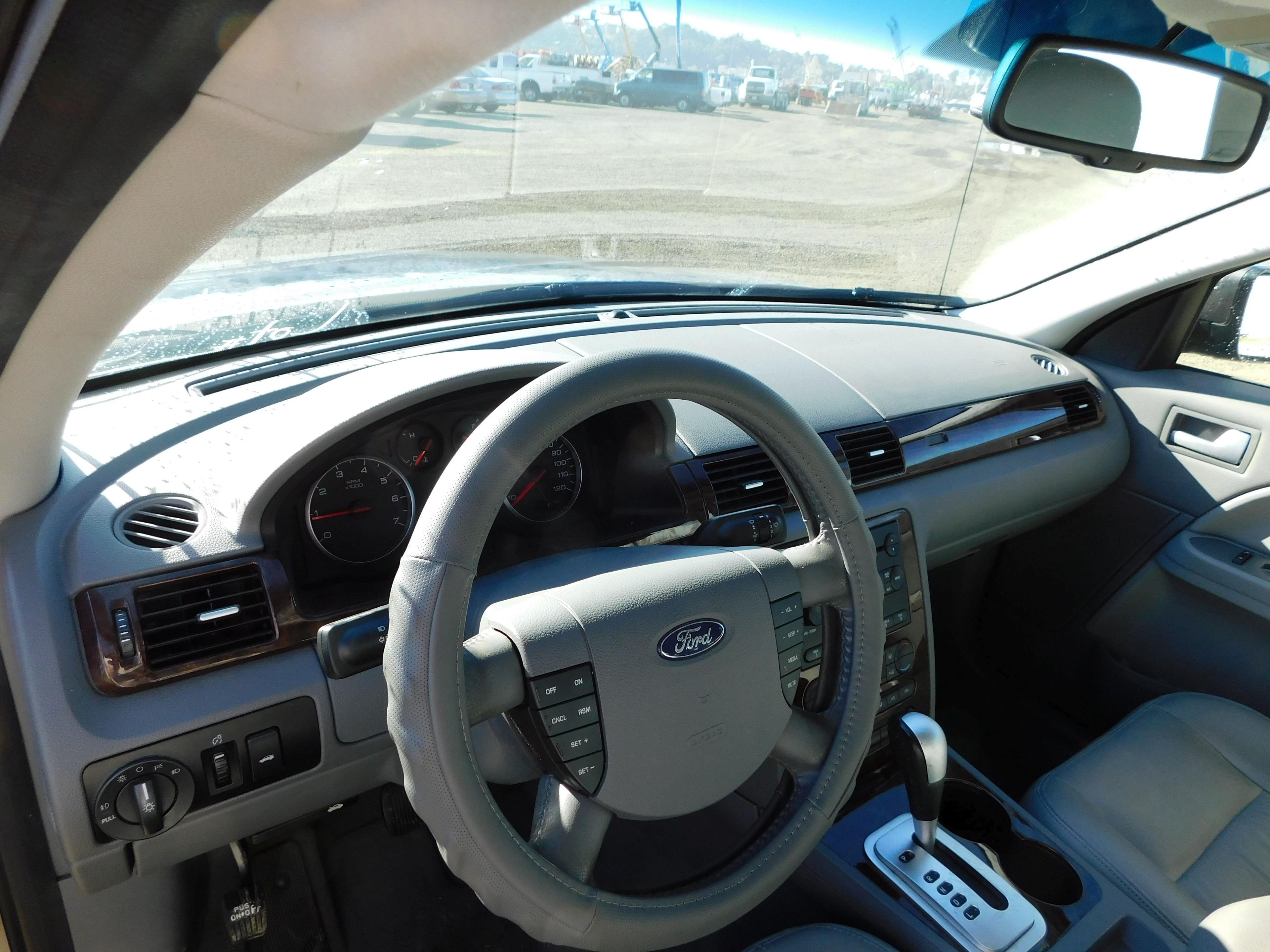 2006 FORD FIVE HUNDRED SEL