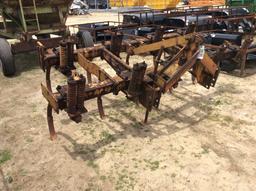 (287)9 SHANK CHISEL PLOW