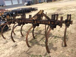 (287)9 SHANK CHISEL PLOW