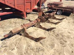 (37)4 SHANK SUBSOILER