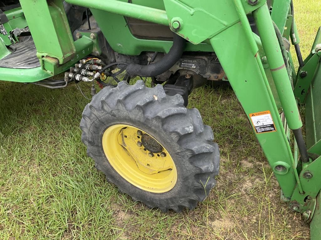 (60)JOHN DEERE 4300 W/ JOHN DEERE 420 LOADER