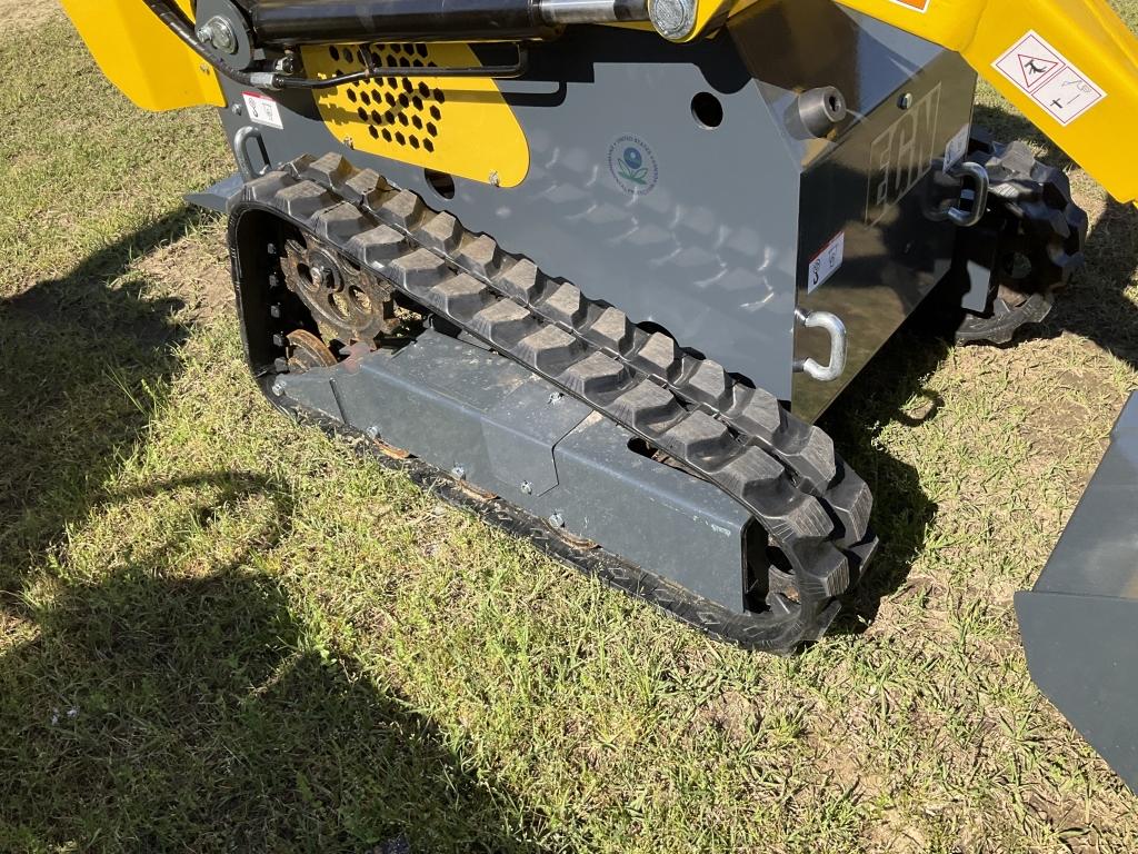 (141)UNUSED EGN EG360 SKID STEER LOADER
