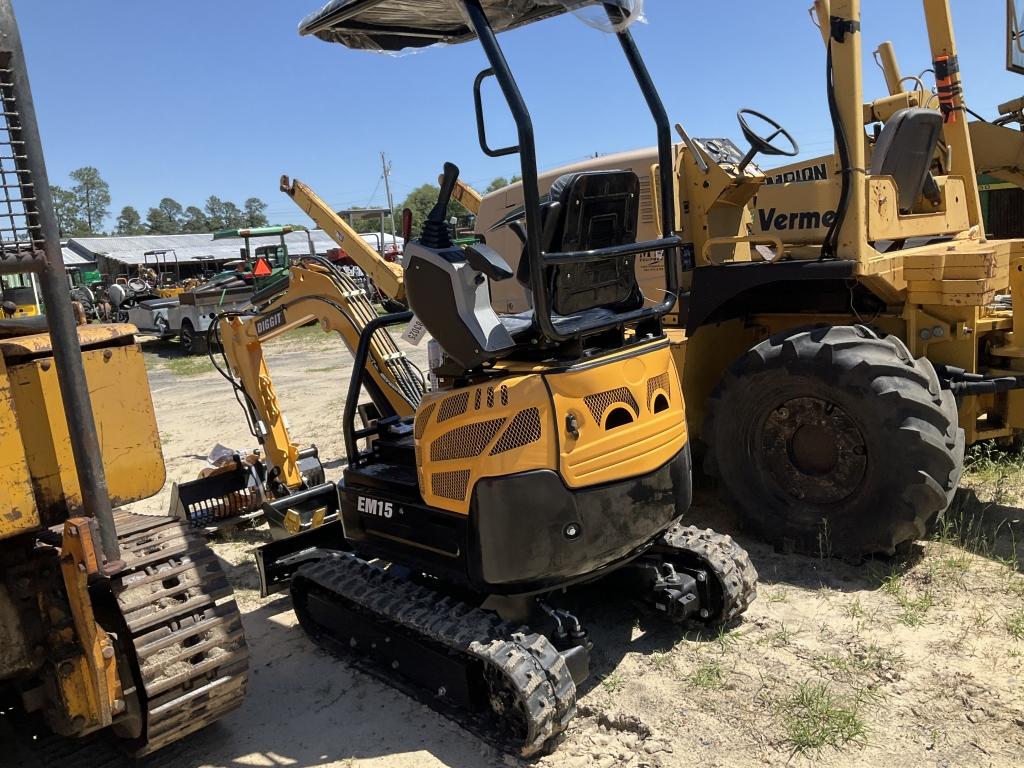 (199)UNUSED DIGGIT EM15 MINI EXCAVATOR
