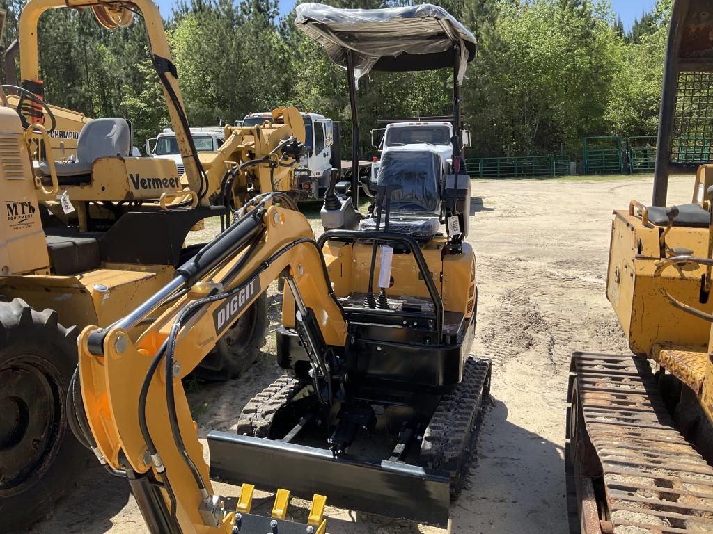 (199)UNUSED DIGGIT EM15 MINI EXCAVATOR