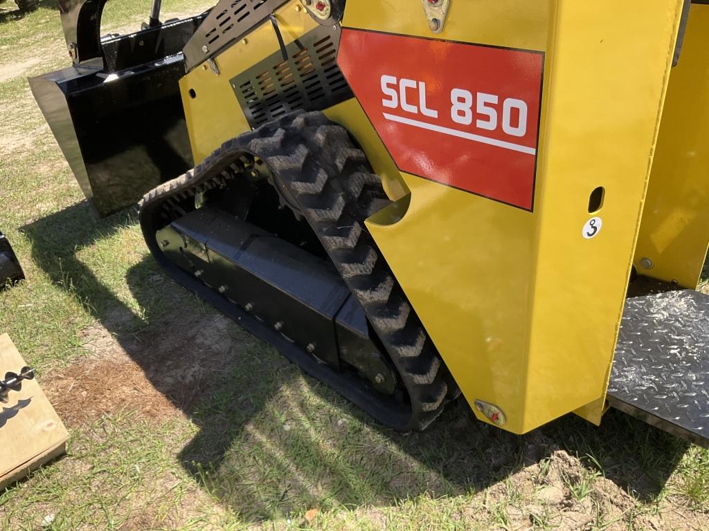 (123)UNUSED DIGGIT SCL850 MINI SKID LOADER