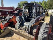 JOHN DEERE 318D SKID STEER