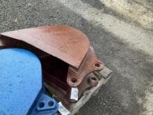 18" EXCAVATOR BUCKET