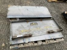 UNUSED LANDHONOR SKID STEER ADAPTOR PLATE