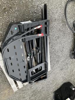 (1063)UNUSED GIYI 60" SKID STEER SIDE SHIFT FORKS