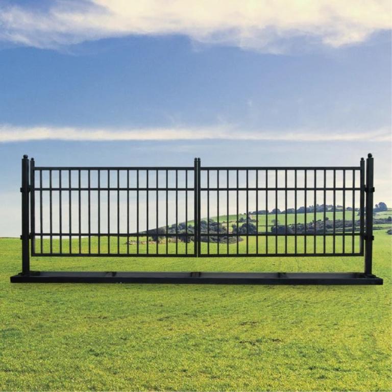 (686)UNUSED 20' IRON FARM ENTRY GATE W/ FRAME