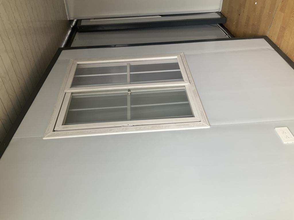(1127)UNUSED LEVE HF2J FOLDING PORT. HOUSE/OFFICE