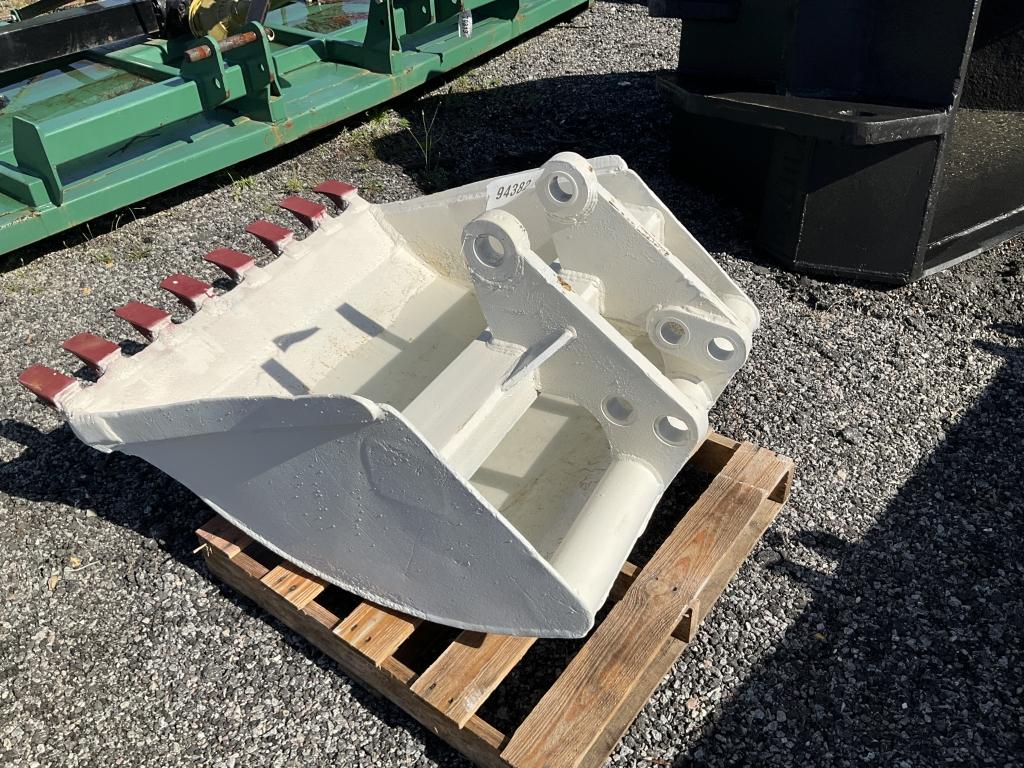 (1198)36" EXCAVATOR BUCKET
