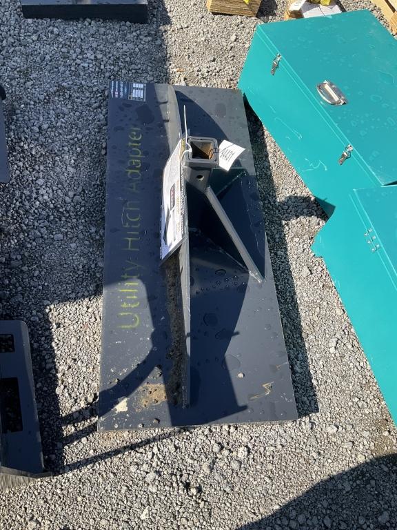 (1038)UNUSED LANDHONOR SS UTILITY HITCH ADAPTOR