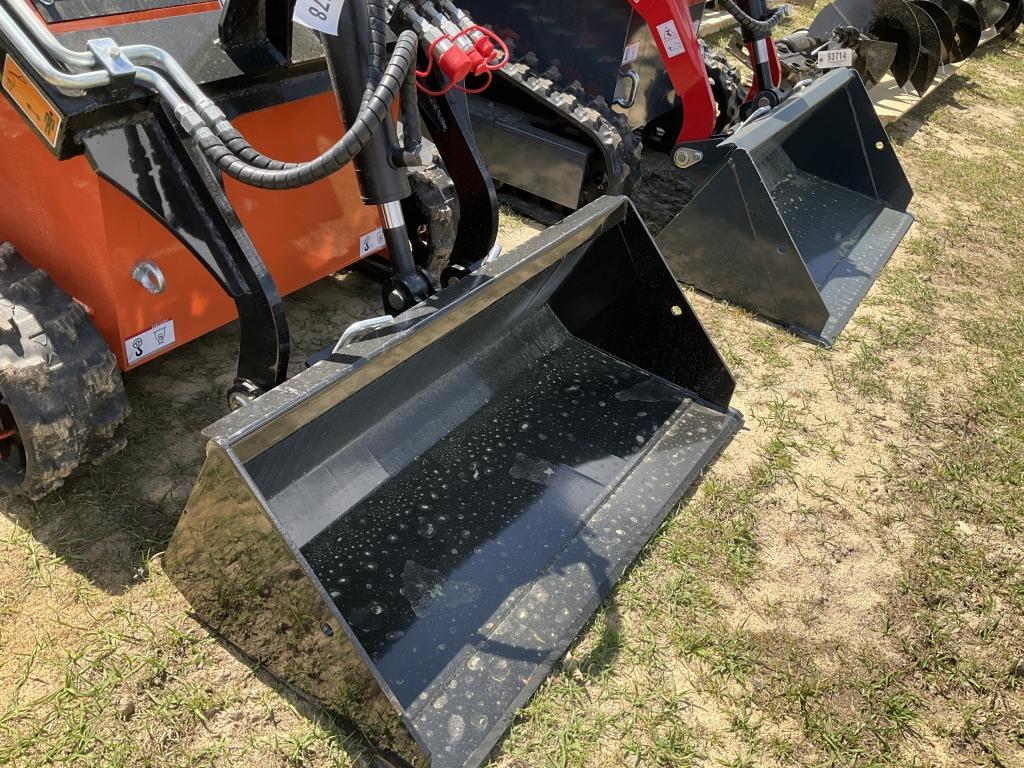 (251)UNUSED EGN EG36C SKID STEER LOADER