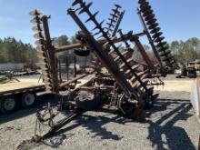 INTERNATIONAL 32' DISC HARROW(A)