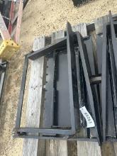 UNUSED GIYI MINI SKID STEER FORKS