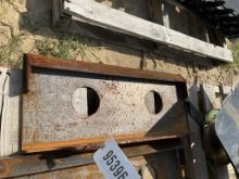 UNUSED GIYI DINGO SKID STEER MOUNTING PLATE(A)