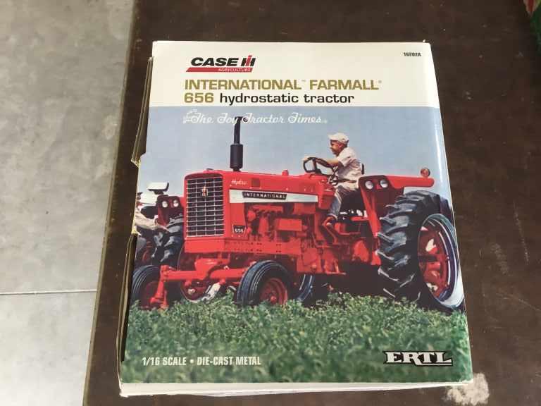 IH Farmall 656 hydrostatic, Toy Tractor Times